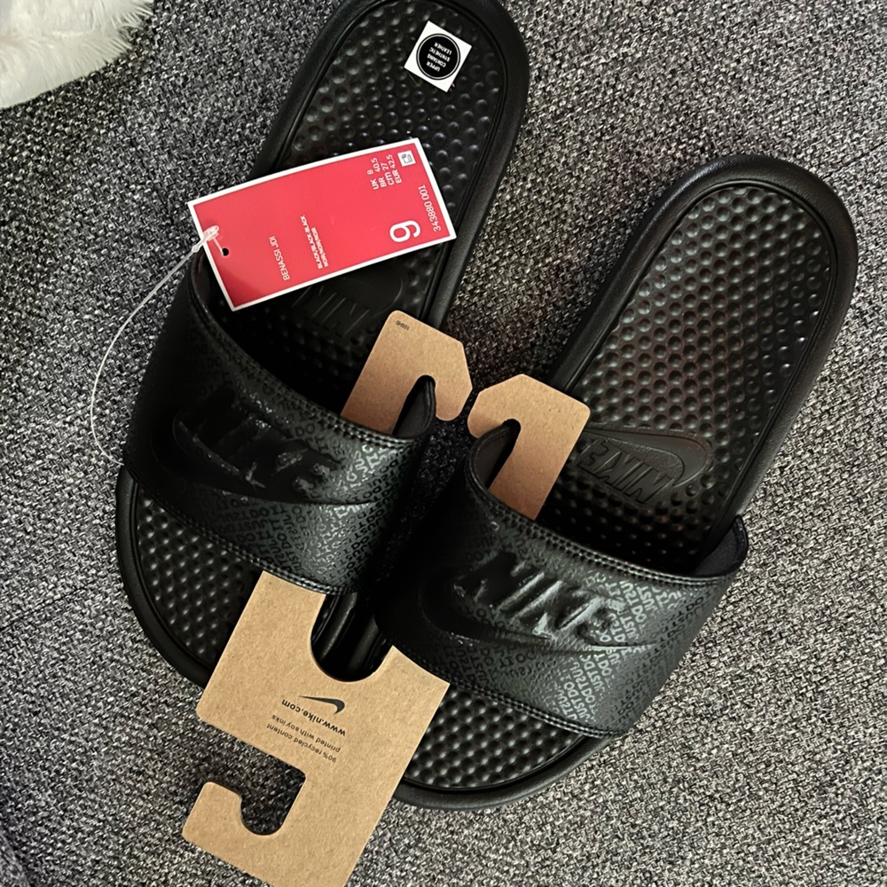 Nike Men’s Slide Sandals Size 9
